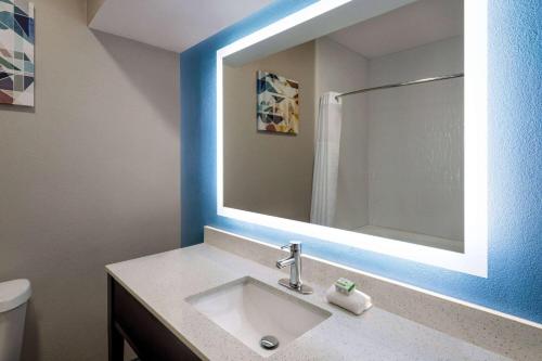 La Quinta by Wyndham Round Rock North - image 12