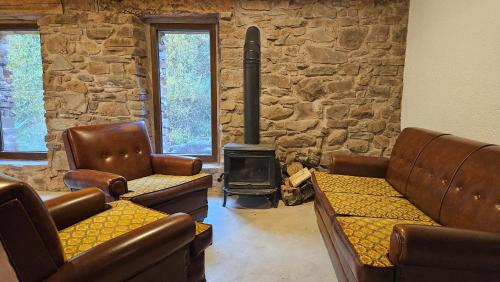 Koplietošanas atpūtas telpa ar TV, El Najerilla. Casa de pueblo in Neila