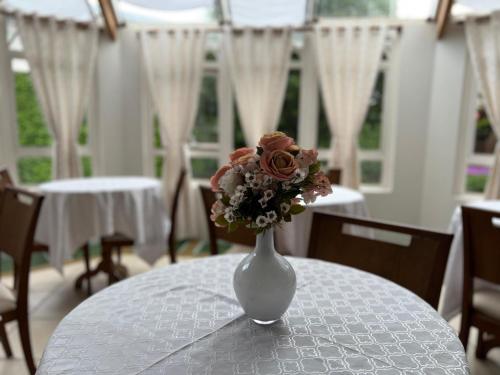 Roame Hosting Boutique in Campos do Jordao