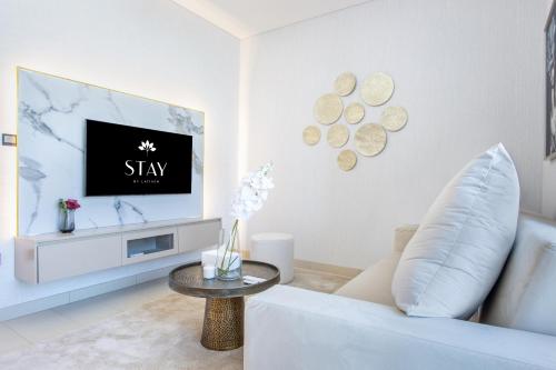 STAY BY LATINEM Luxury 1BR Holiday Home CVR B2704 near Burj Khalifa, Dubaj (fotografie 3)