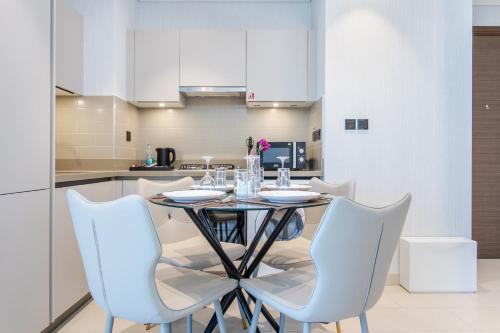 STAY BY LATINEM Luxury 1BR Holiday Home CVR B2704 near Burj Khalifa, Dubaj (fotografie 6)