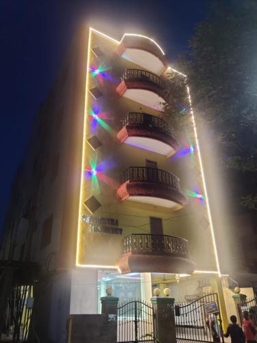2 bedrooms, 3 beds