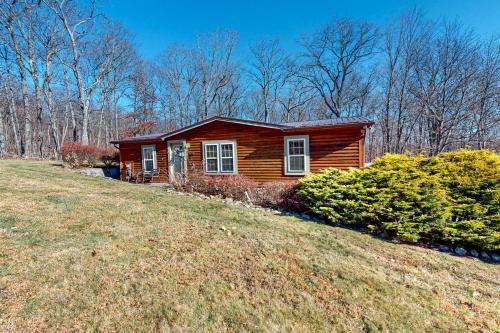 Pine Woods Cabin