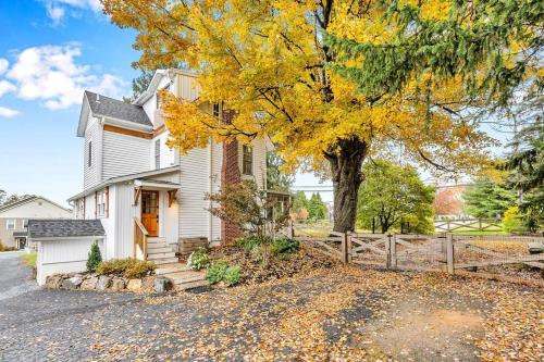 Underground Railroad 3 Bedroom Farmhouse