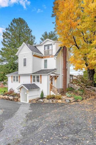 Underground Railroad 3 Bedroom Farmhouse