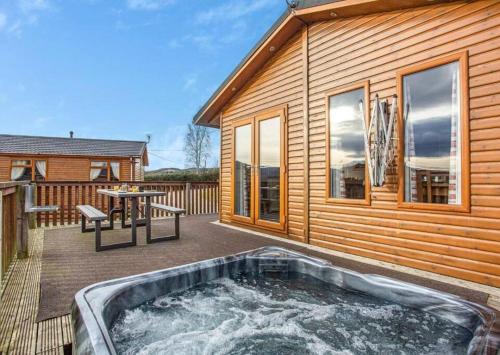 Scottish retreat in Стракан