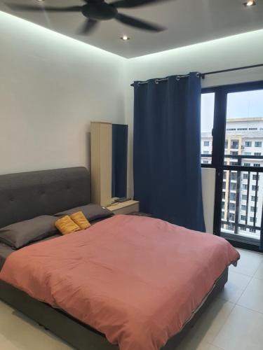 Majestic Maxim 3 Bedrooms Block D Near MRT Majestic Maxim 3 Bedrooms Block D Near MRT