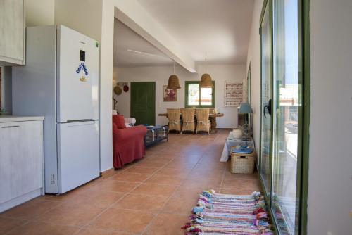 Avra - image 3