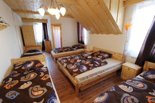 Gesztenyés Vendégház - image 12