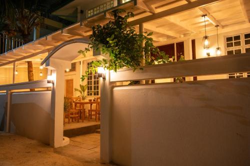 Buitenkant, Biosphere Inn in Baa Atoll