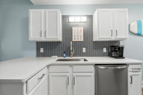 Red Neptune by Nautical Properties