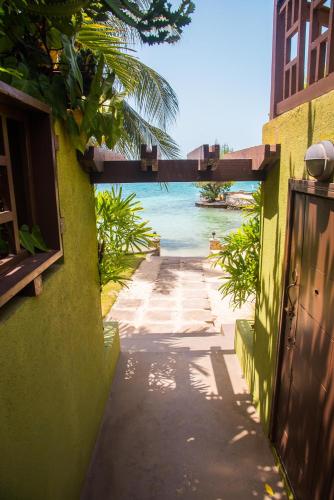ทัศนียภาพ, MARIBELLA@CRYSTAL COVE OCHO RIOS in โคโคนัทโกรฟ