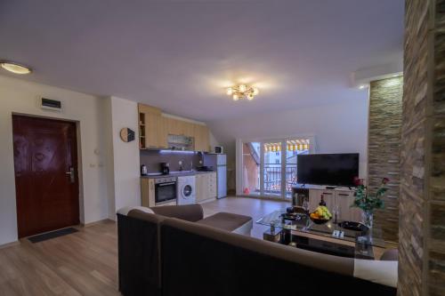 Cozy & Delightful Apart & AUBG & Free Garage Parking, Blagoevgrad (foto 8)