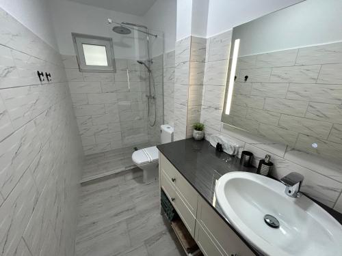 1 Mai - Luxury Park Apartments - Self Check-in - Private parking - 2, Craiova (photo 9)