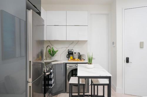 317-2A Sleek Modern 1Br UES W D, New York (fotografie 9)