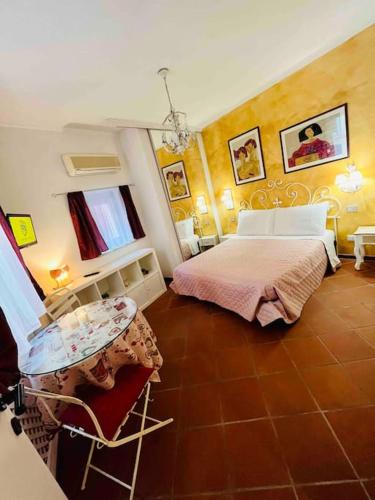  Romantic Apartment on Garda Lake in 25015 Desenzano del Garda