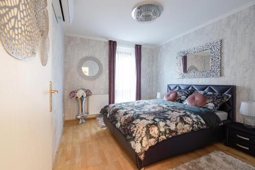 Three-Bedroom Apartment image 7