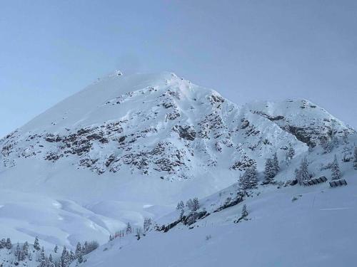 Skilounge Zürs direkt beim Skilift