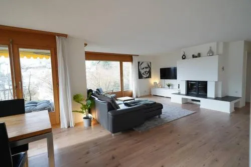 Sonniges Haus bei Bern in Herrenschwanden, Schweiz