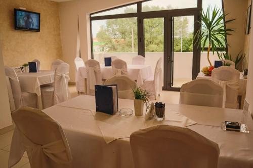 Hotel Dijana - image 5