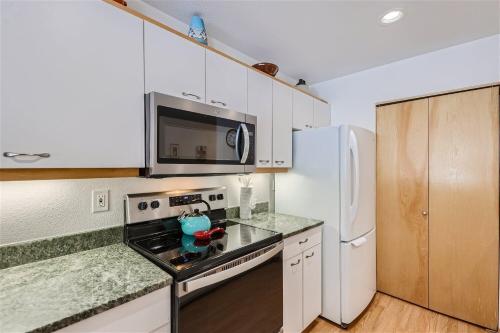 River Glen 102C condo in Frisco, USA