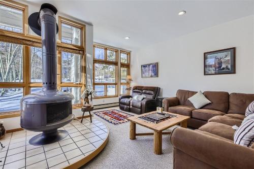 River Glen 102C condo in Frisco, USA