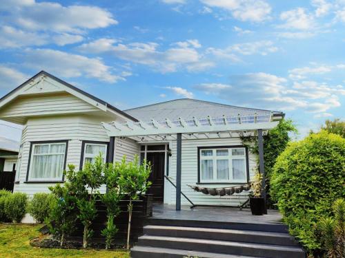 Beautiful villa near everything! in ولستون