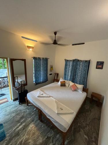 1 queen bed