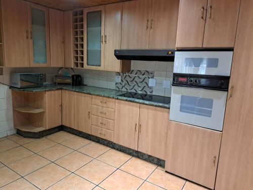 cuina, Gae la boroko @legodi's in Brakpan