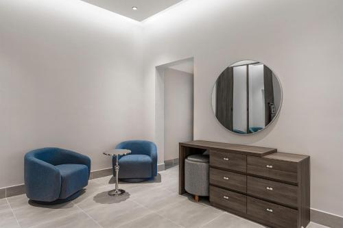 Mabaat-Executive 3BR-Al Malqa 541 - image 3