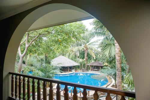 View, Coconut Lodge Beach Resort near Bandengan Beach