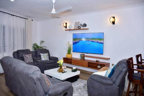 Zuri Luxe 3BR Beachfront Haven in Malindi with AC