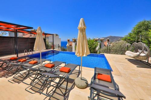 Three-Bedroom Villa image 10