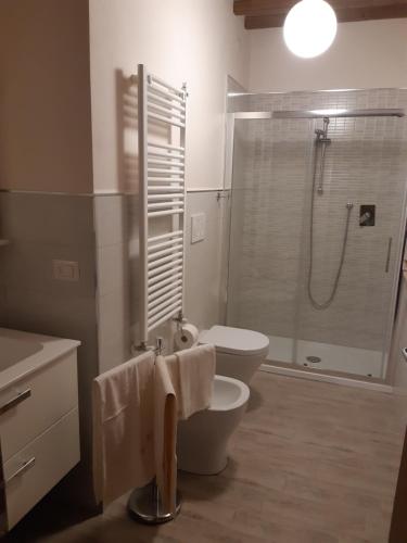 One-Bedroom Apartment image 4
