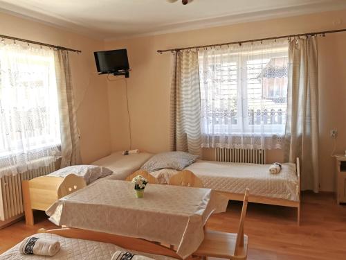 2. Family Room with Terrace (4 Adults) image 5
