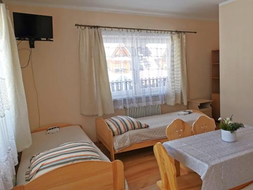 2. Family Room with Terrace (4 Adults) image 7