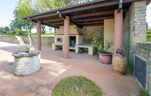 3 Bedroom Pet Friendly Home In Arezzo