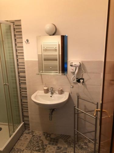Moon River Guest House - image 11