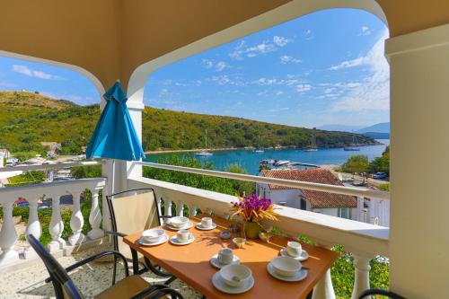 Two-Bedroom Apartment room in Irena Saint Stephanos