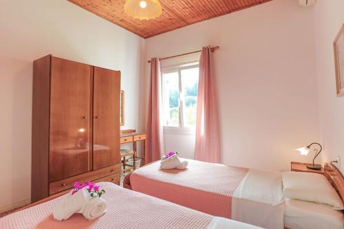 Two-Bedroom Apartment image 6