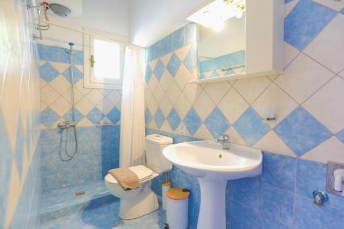 Two-Bedroom Apartment image 5