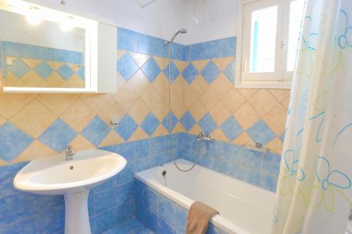 Two-Bedroom Apartment image 3