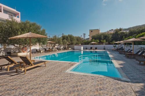 Regina Studios & Hotel - image 6