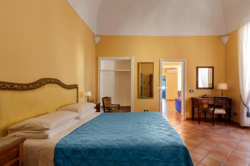 One-Bedroom Apartment image 10