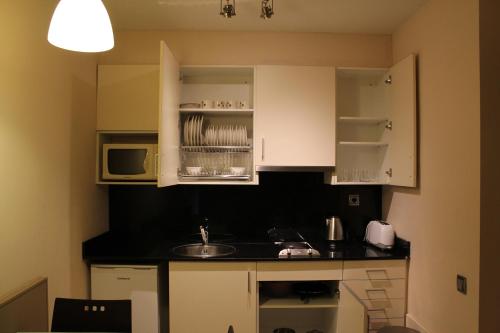 Apartamentos Royal Marina Gardens - Apartment - Castelldefels