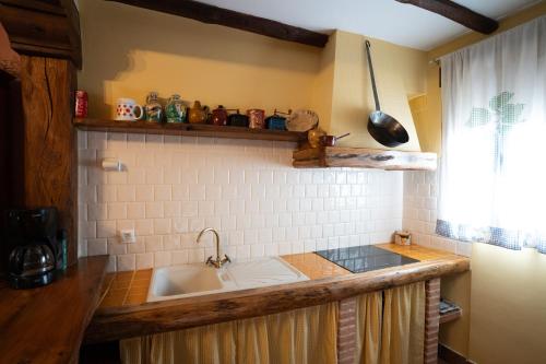 virtuve, Casa Rural Los Arrieros in Trillo