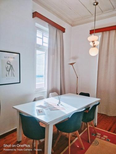 Pyrgos City 3bedrooms house near Olympia sleeps 7 gîte à louer Katarrákhion