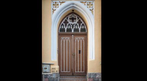 Aki Apartment - image 10