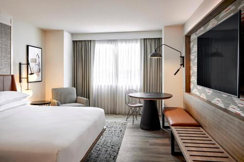 Sheraton Phoenix Downtown - image 11
