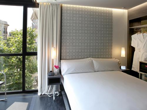 TWO Hotel Barcelona by Axel